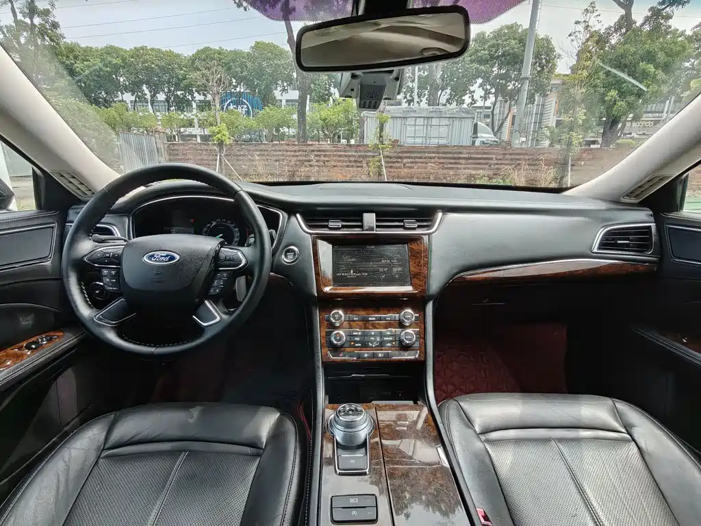 Ford Taurus 2016 EcoBoost 180 Luxury