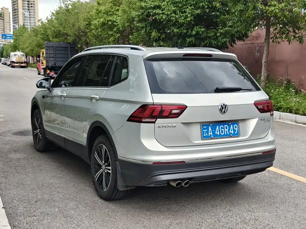 Volkswagen Tiguan L — миниатюра 6