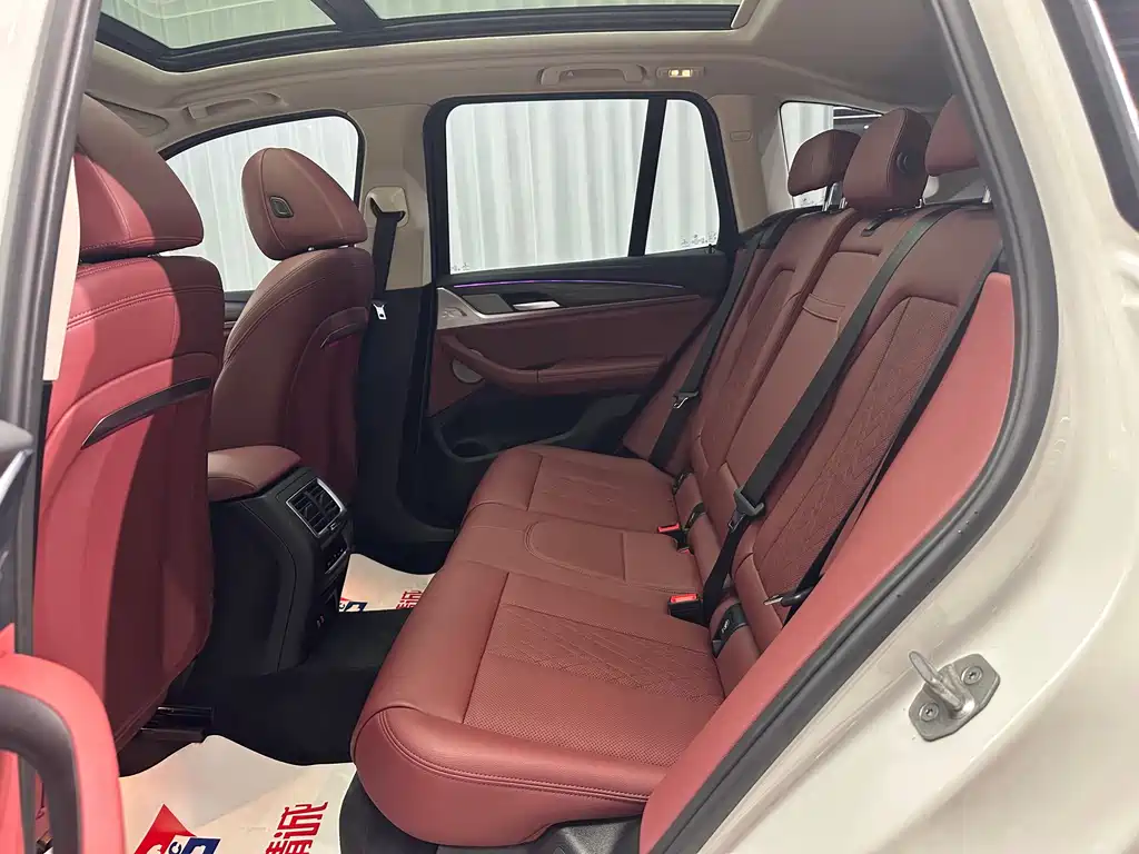 BMW X3 — миниатюра 9