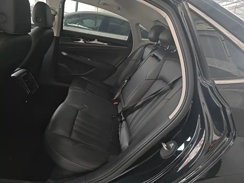 Volkswagen Passat — миниатюра 17