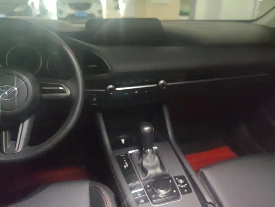 Mazda 3 Axela — миниатюра 13