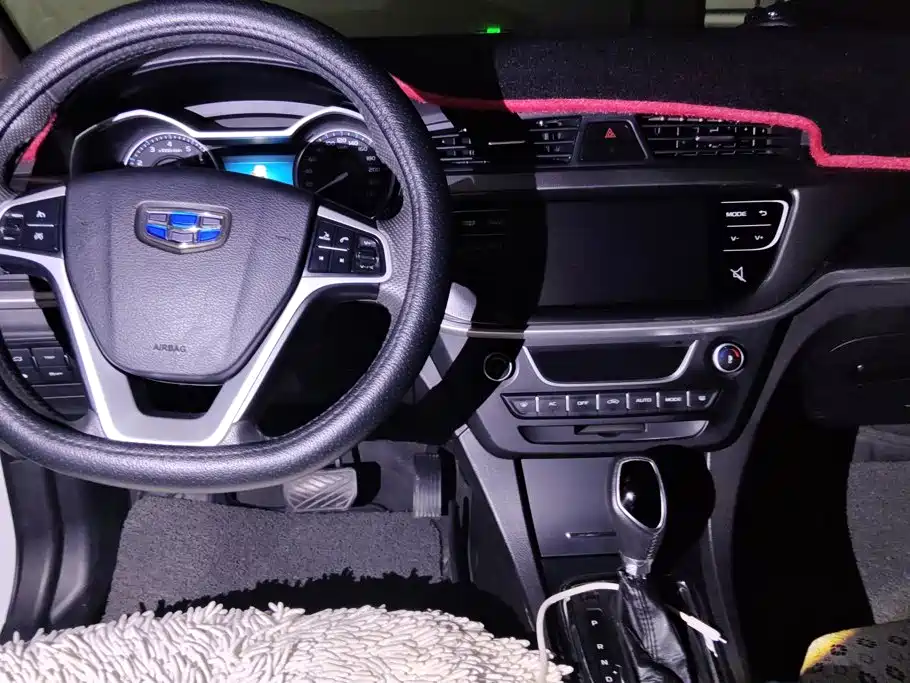 Geely Emgrand — миниатюра 12