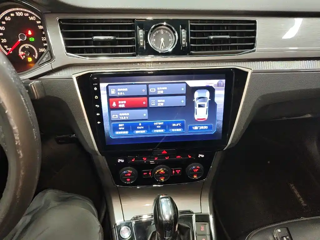 Volkswagen Passat — миниатюра 13