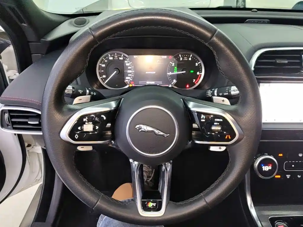 Jaguar XEL — миниатюра 11