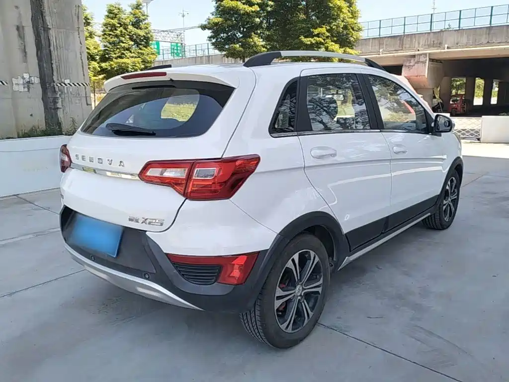 BAIC Senova X25 — миниатюра 7