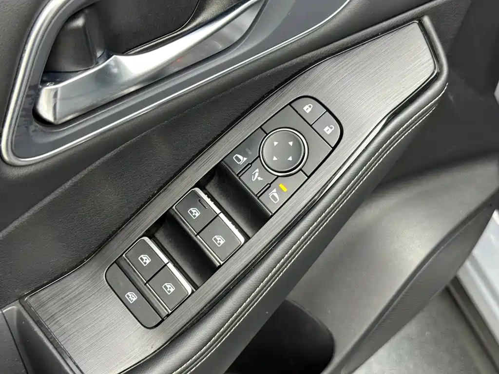 Nissan X-Trail — миниатюра 15