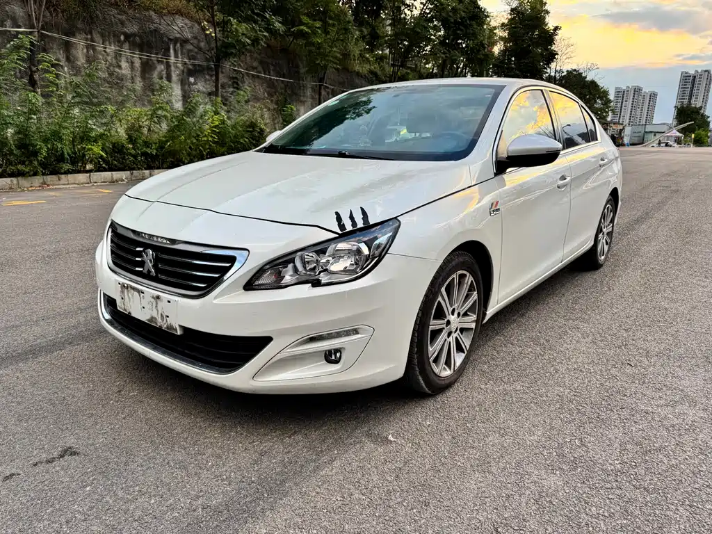 Peugeot 408