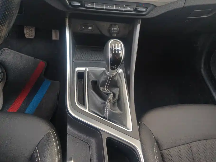 Geely Vision X3 — миниатюра 16