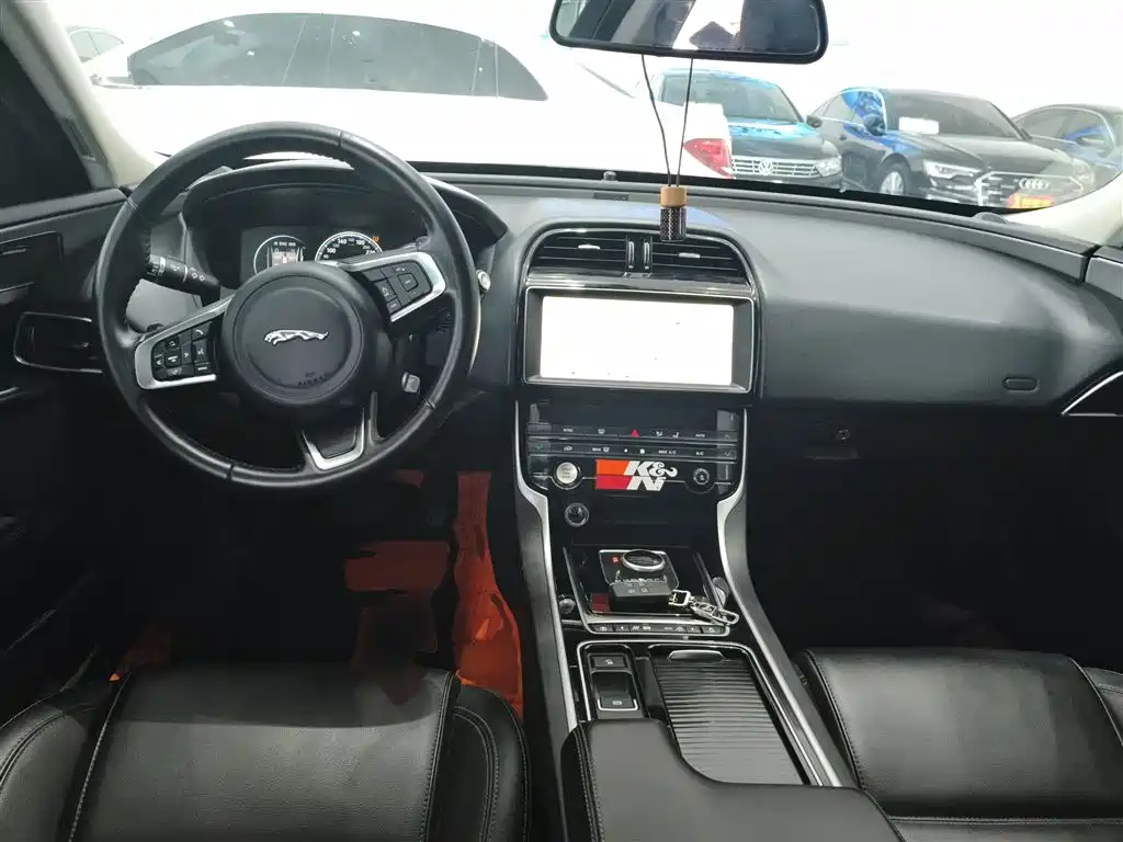 Jaguar XEL 2019 2.0T 200PS Premium