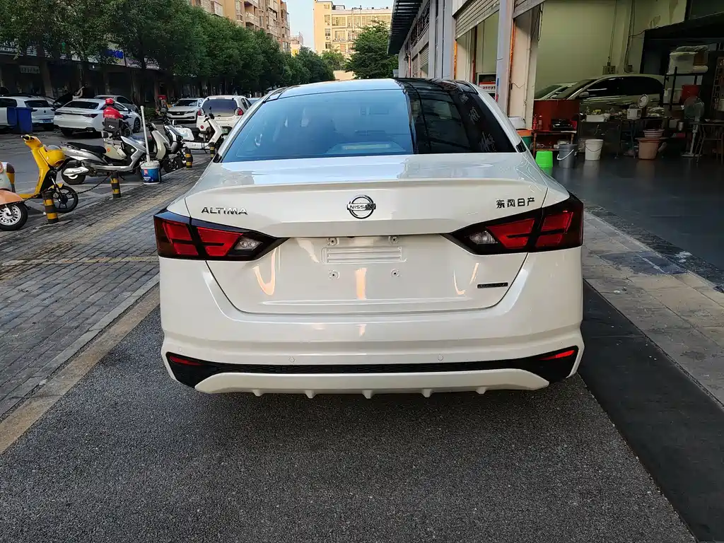 Nissan Teana — миниатюра 3