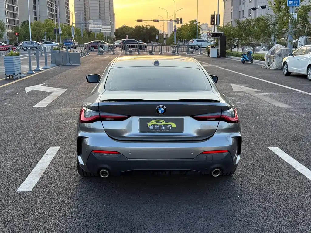 BMW 4 Series — миниатюра 4