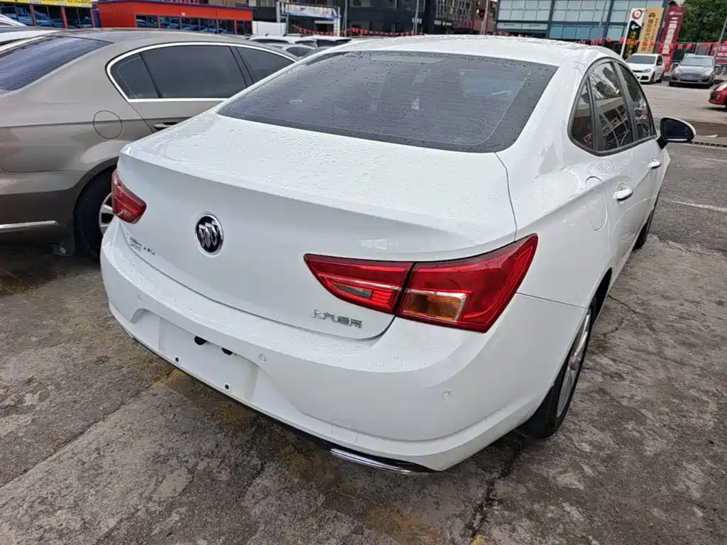 Buick Verano — миниатюра 7