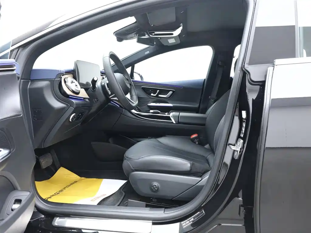Mercedes-Benz EQE 2025 500 4MATIC