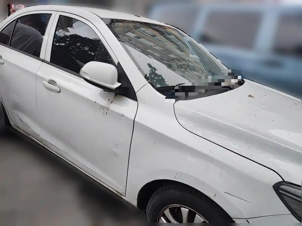 Changan V3 — миниатюра 3