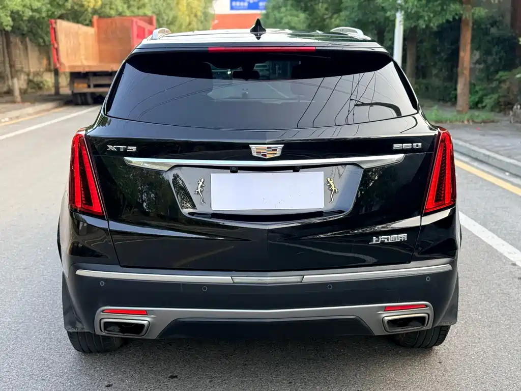 Cadillac XT5 — миниатюра 5