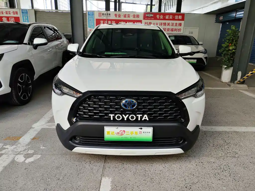 Toyota Corolla Cross — миниатюра 2