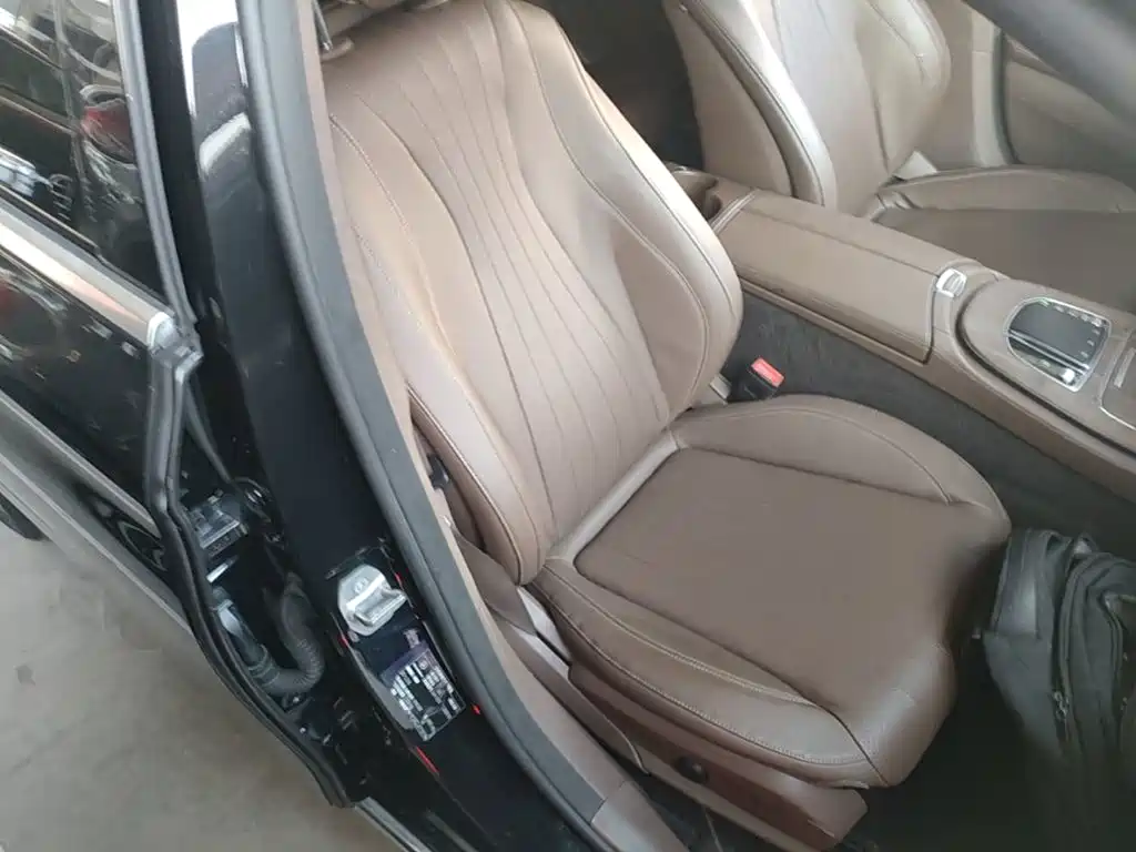 Mercedes-Benz E-Class — миниатюра 25