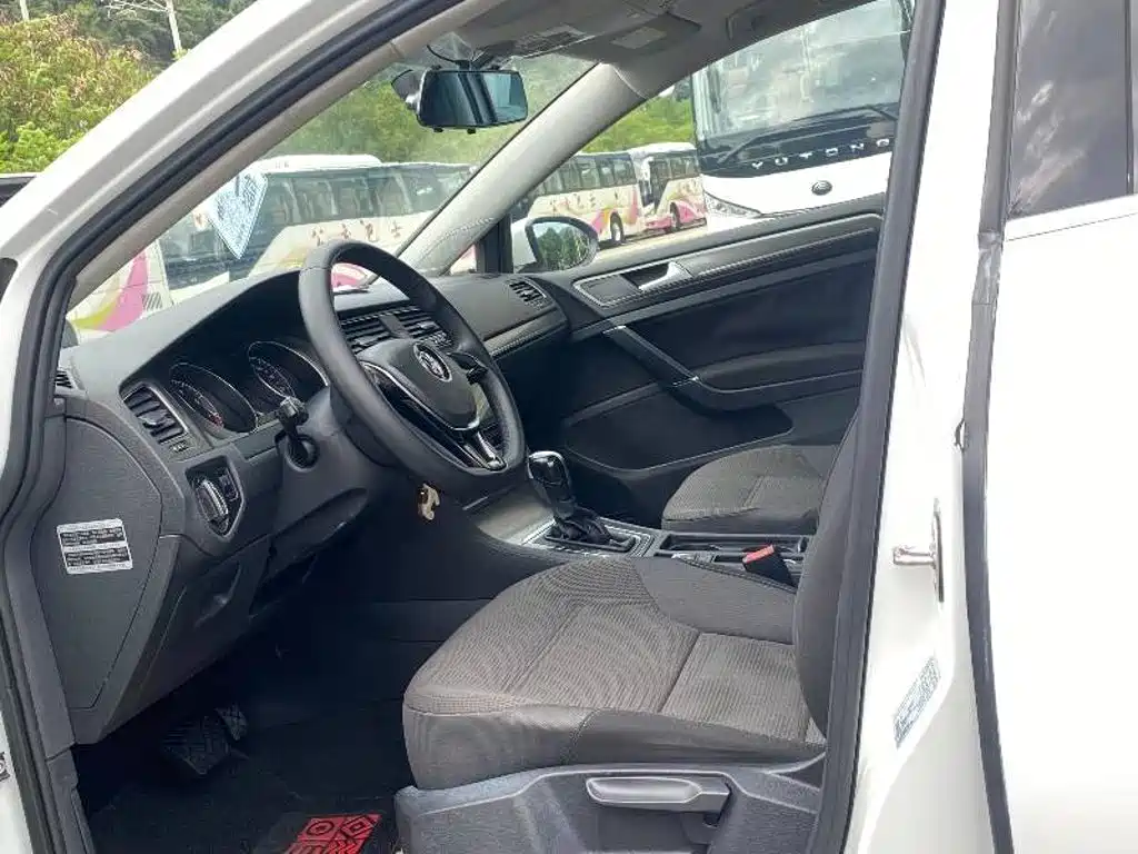 Volkswagen Golf — миниатюра 7