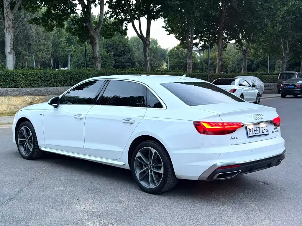Audi A4L — миниатюра 7