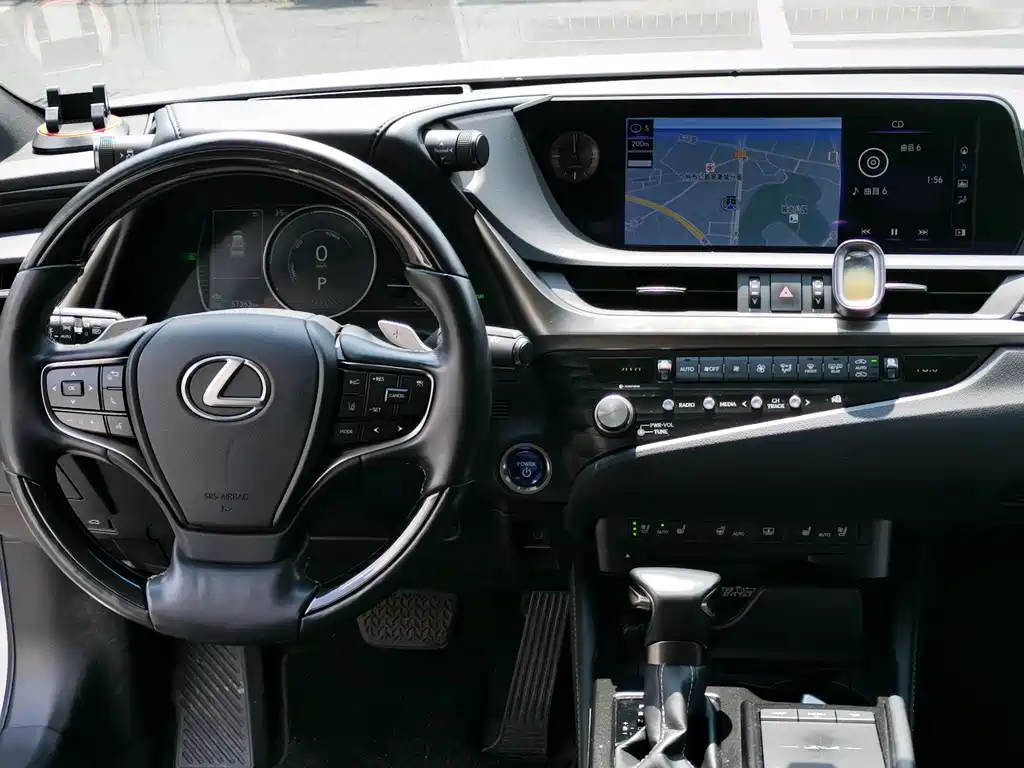 Lexus ES — миниатюра 15