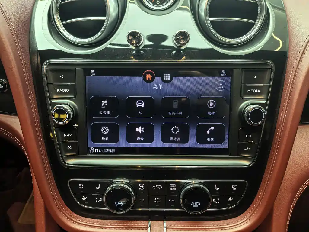 Bentley Bentayga — миниатюра 25