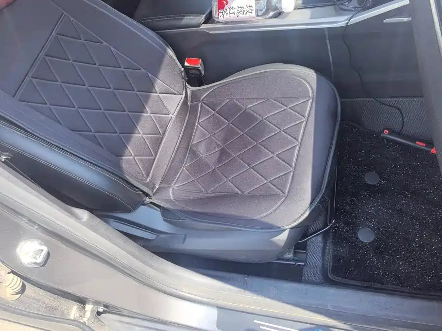 Geely Emgrand — миниатюра 8