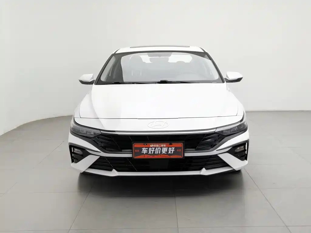 Hyundai Elantra — миниатюра 3