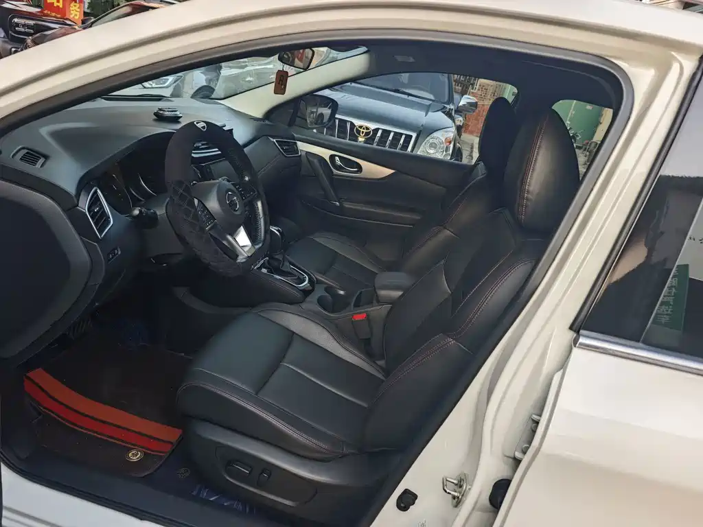 Nissan Qashqai — миниатюра 10