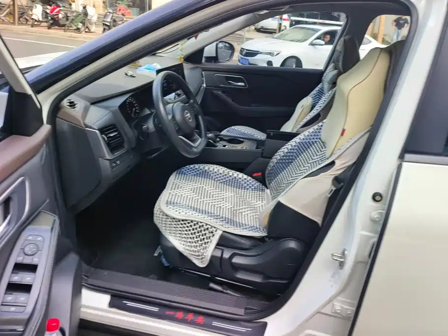 Nissan X-Trail — миниатюра 9