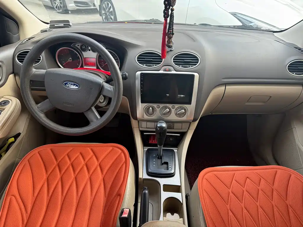 Ford Focus — миниатюра 7