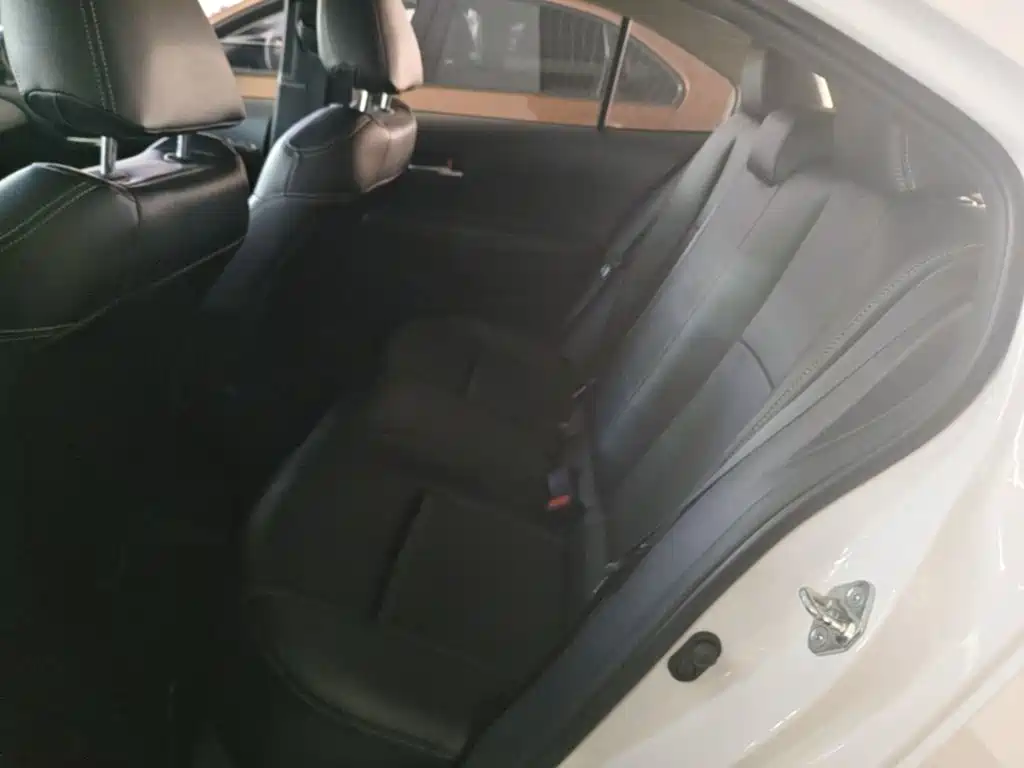Toyota Corolla — миниатюра 17
