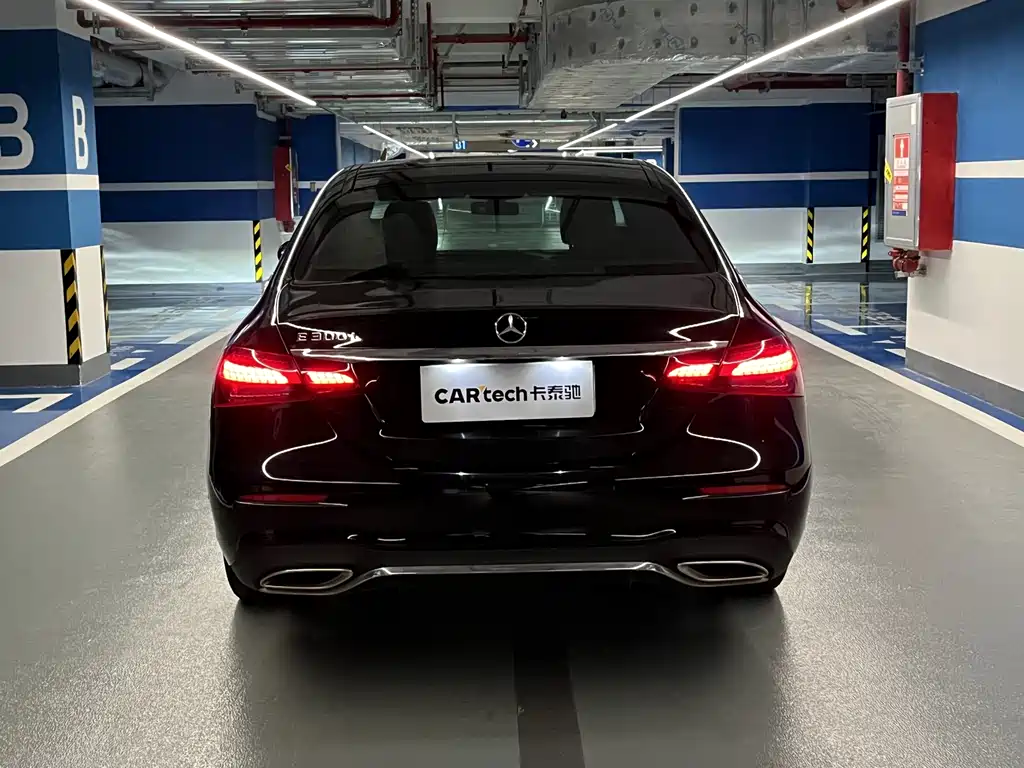 Mercedes-Benz E-Class — миниатюра 5