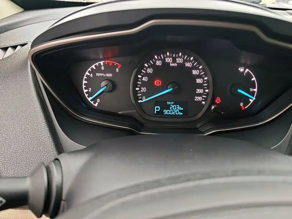 Ford Escort — миниатюра 12