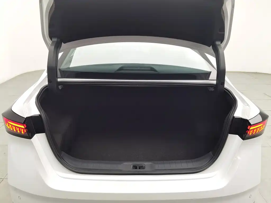 Nissan Teana — миниатюра 16