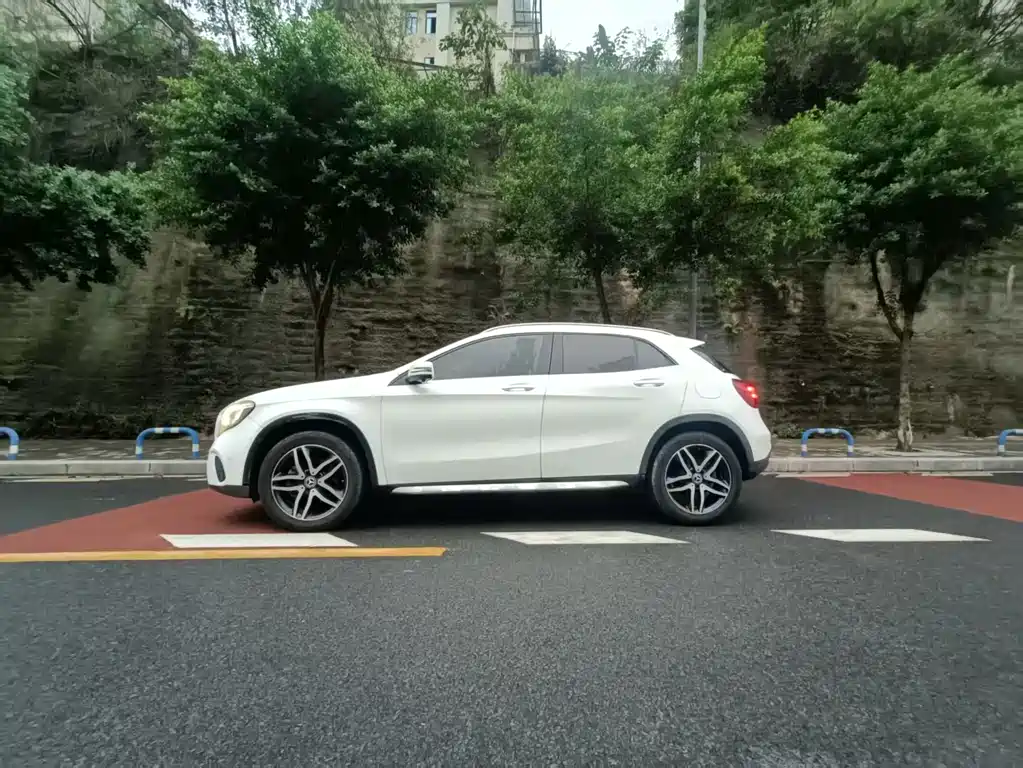 Mercedes-Benz GLA — миниатюра 15