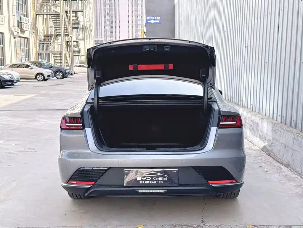 BYD Han — миниатюра 10