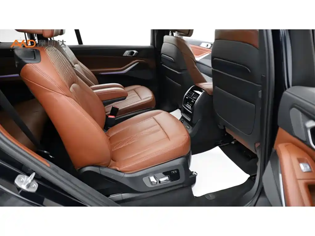 BMW X7 — миниатюра 8