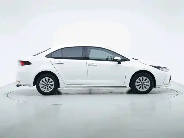 Toyota Corolla — миниатюра 9