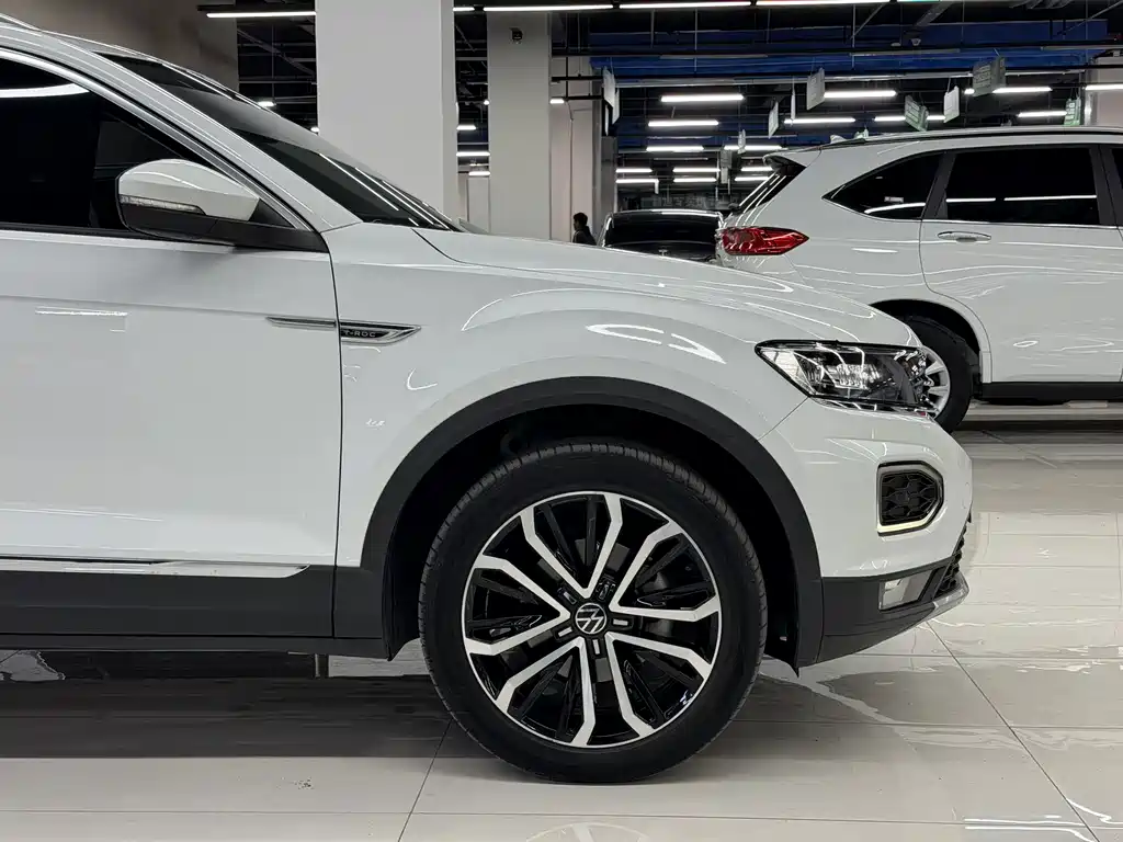 Volkswagen T-Roc — миниатюра 4