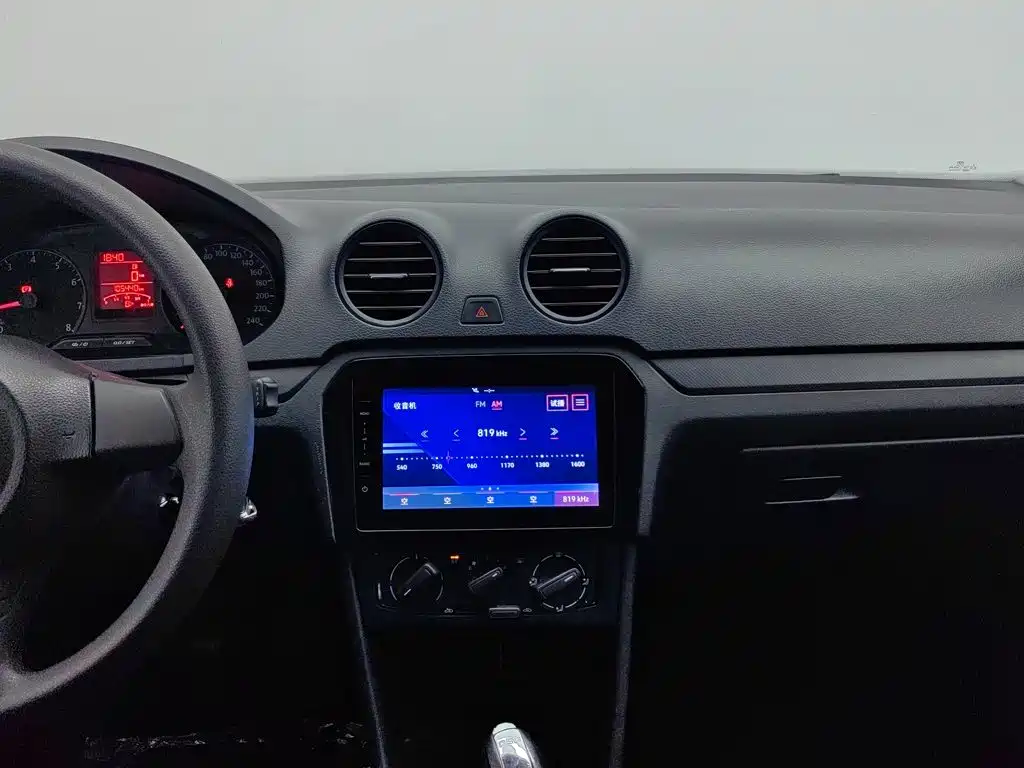 Volkswagen Jetta — миниатюра 12