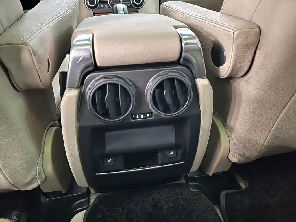 Land Rover Discovery — миниатюра 12