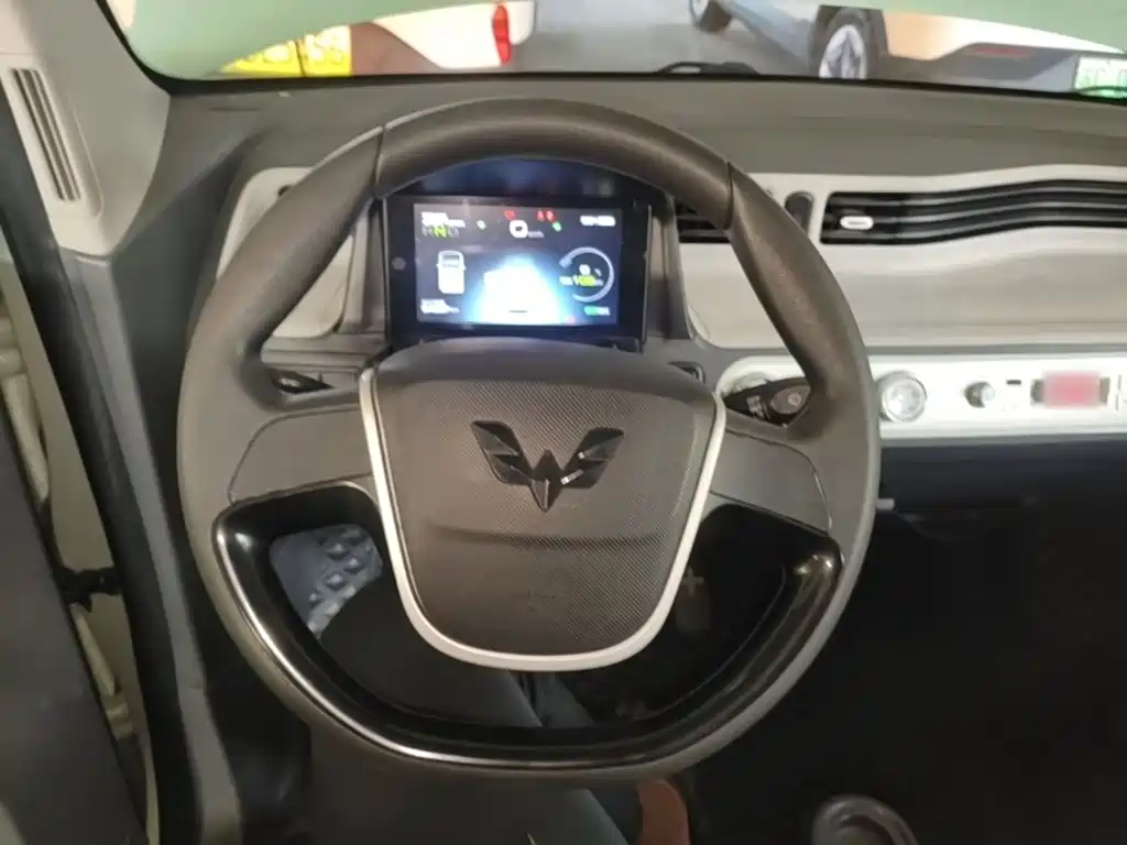 Wuling MINIEV — миниатюра 11