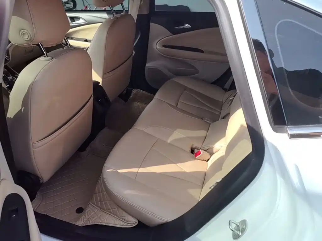 Buick Verano — миниатюра 17