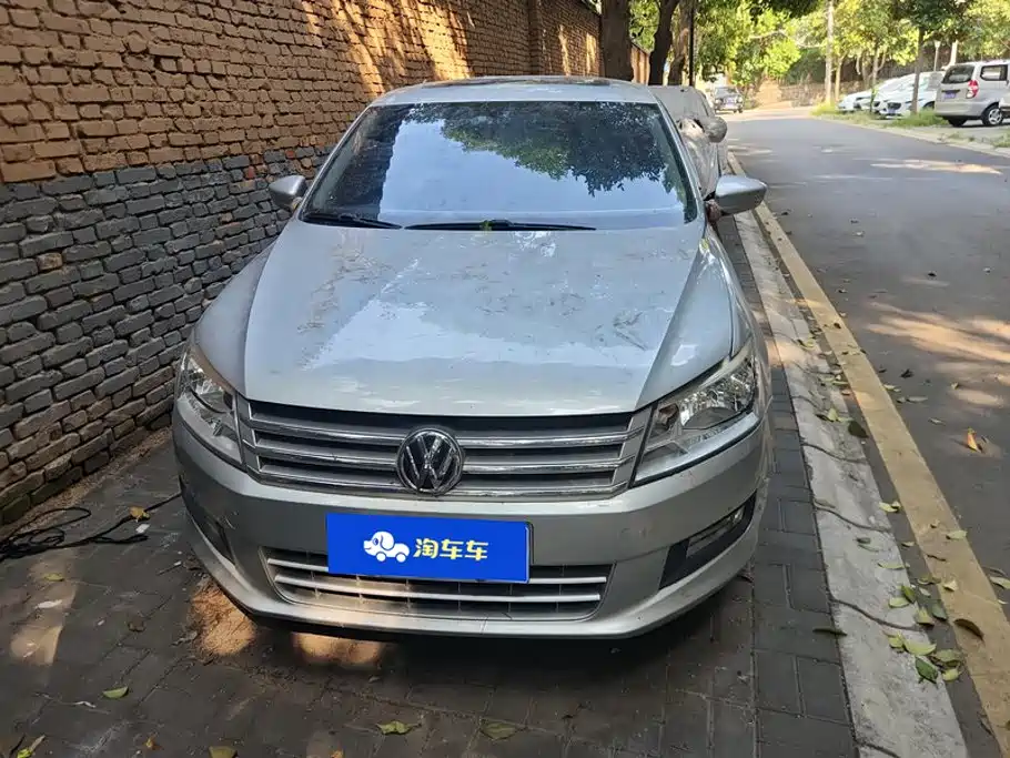 Volkswagen Santana — миниатюра 2