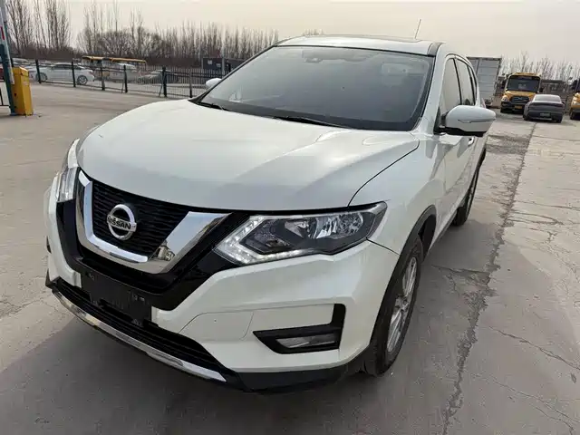 NISSAN QIJUN