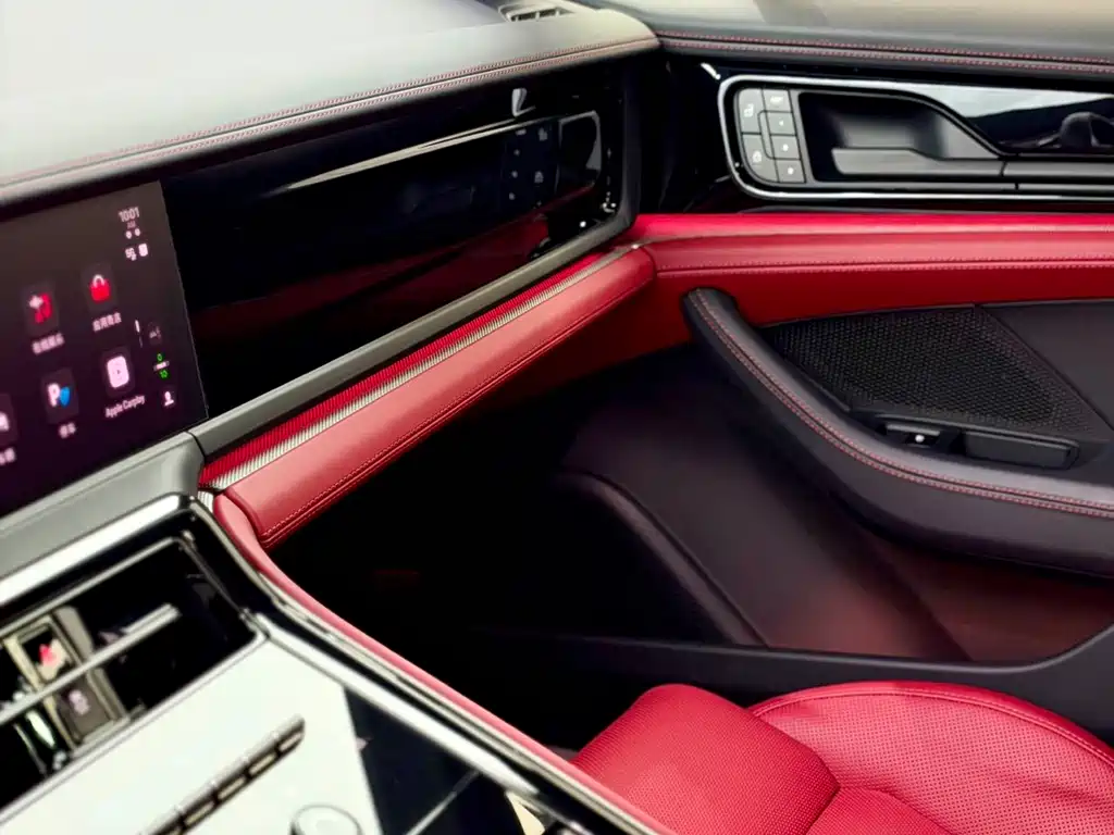 Porsche Panamera — миниатюра 12