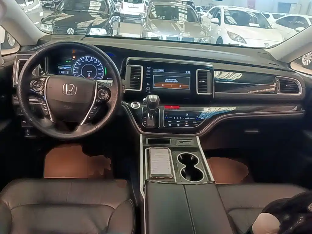 Honda Elysion — миниатюра 10