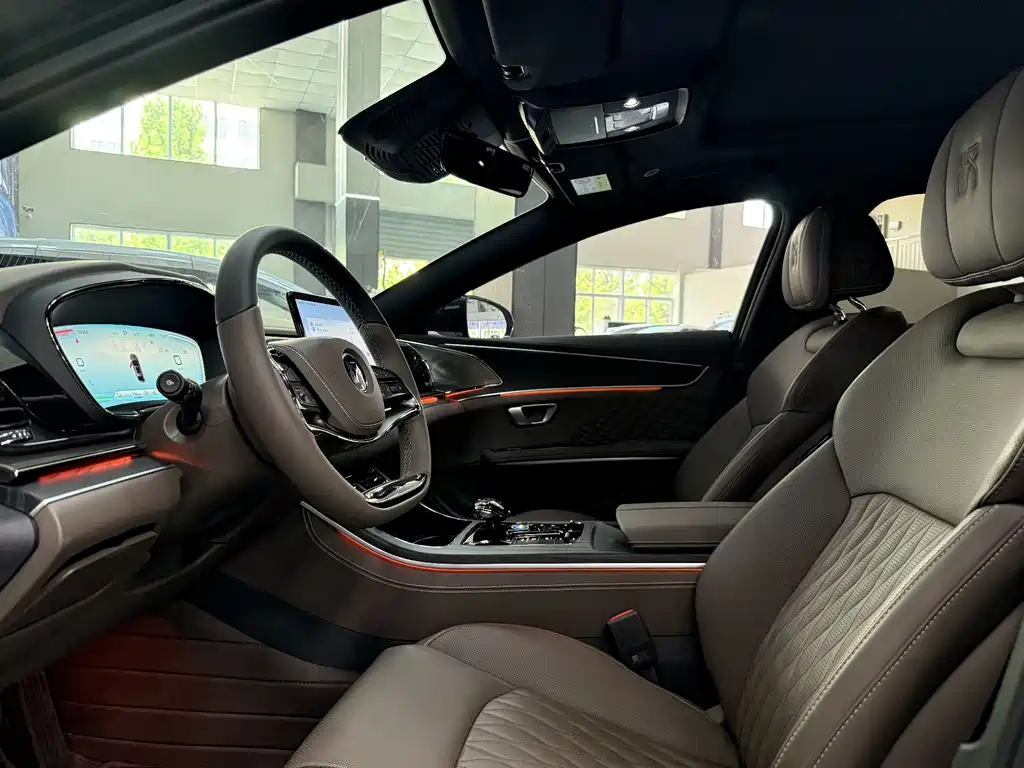 BYD Han — миниатюра 7