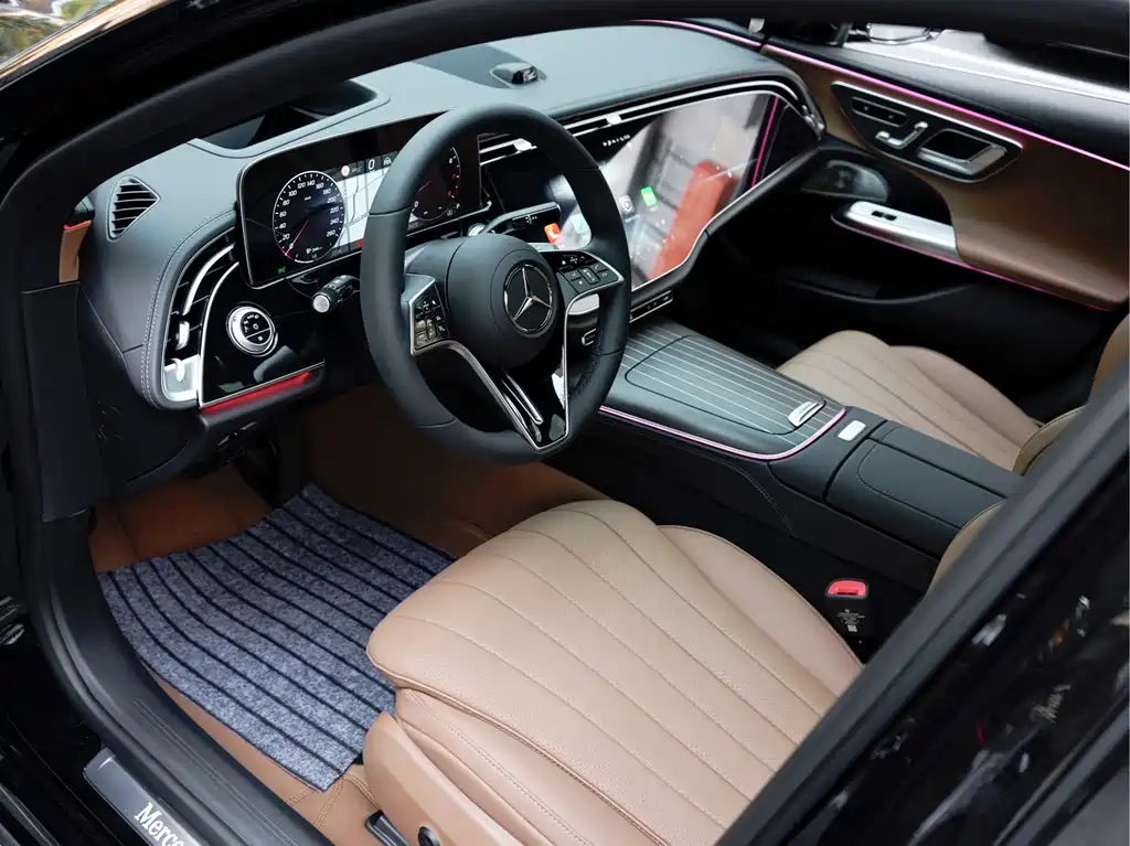 Mercedes-Benz E-Class — миниатюра 11