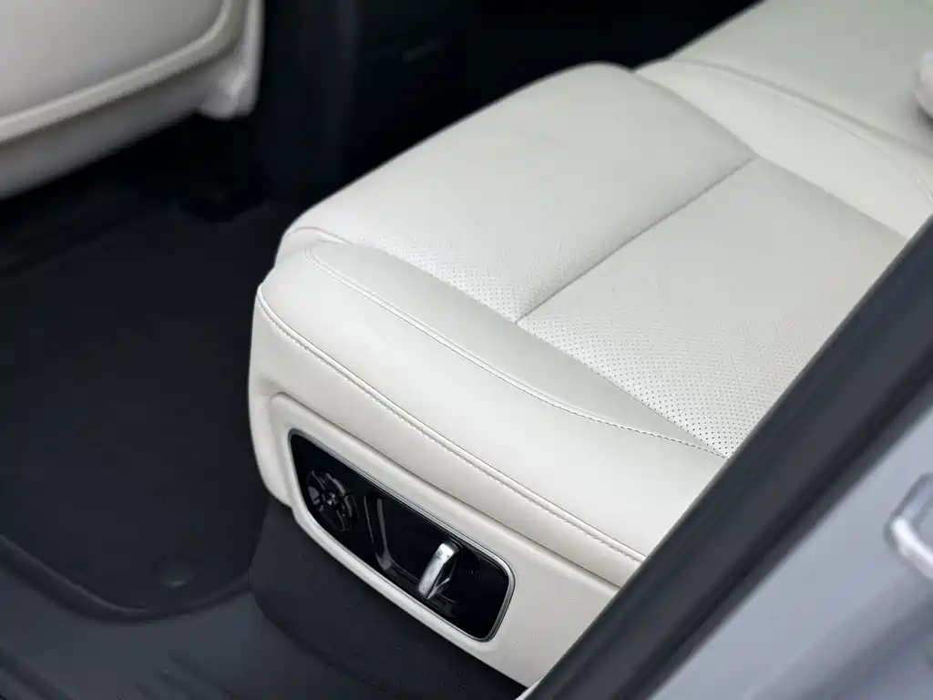 Li Auto Li L7 — миниатюра 15